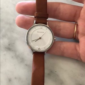 Skagen women’s watch light brown/tan band